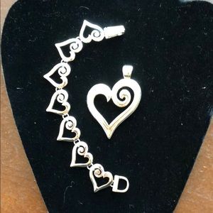 💕Heart Bracelet With Pendant💕
